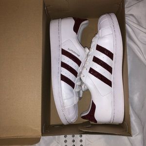 Adidas superstars